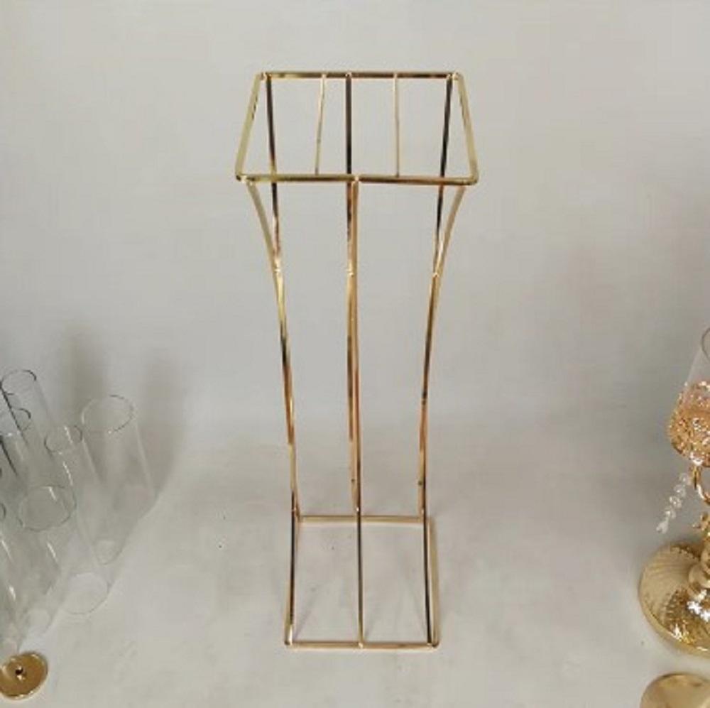 Golden twisted flower stand