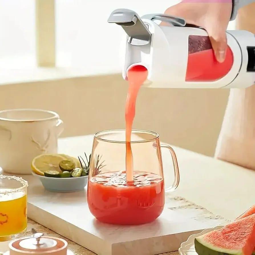 Portable rechargeable electric juicer blender